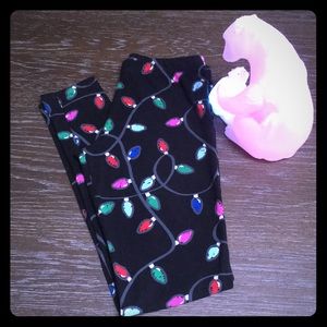 SALE!!🎄⛄️Holiday Leggings!! ⛄️🎄